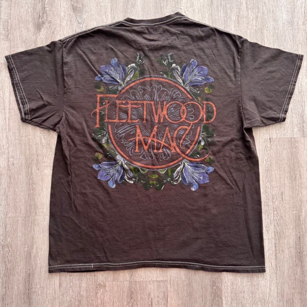 Fleetwood Mac Graphic T-Shirt Mens M/L Faded Black Floral Band Tee Rock Concert